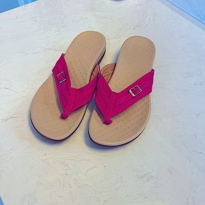 Size 8 Pink Sandals
